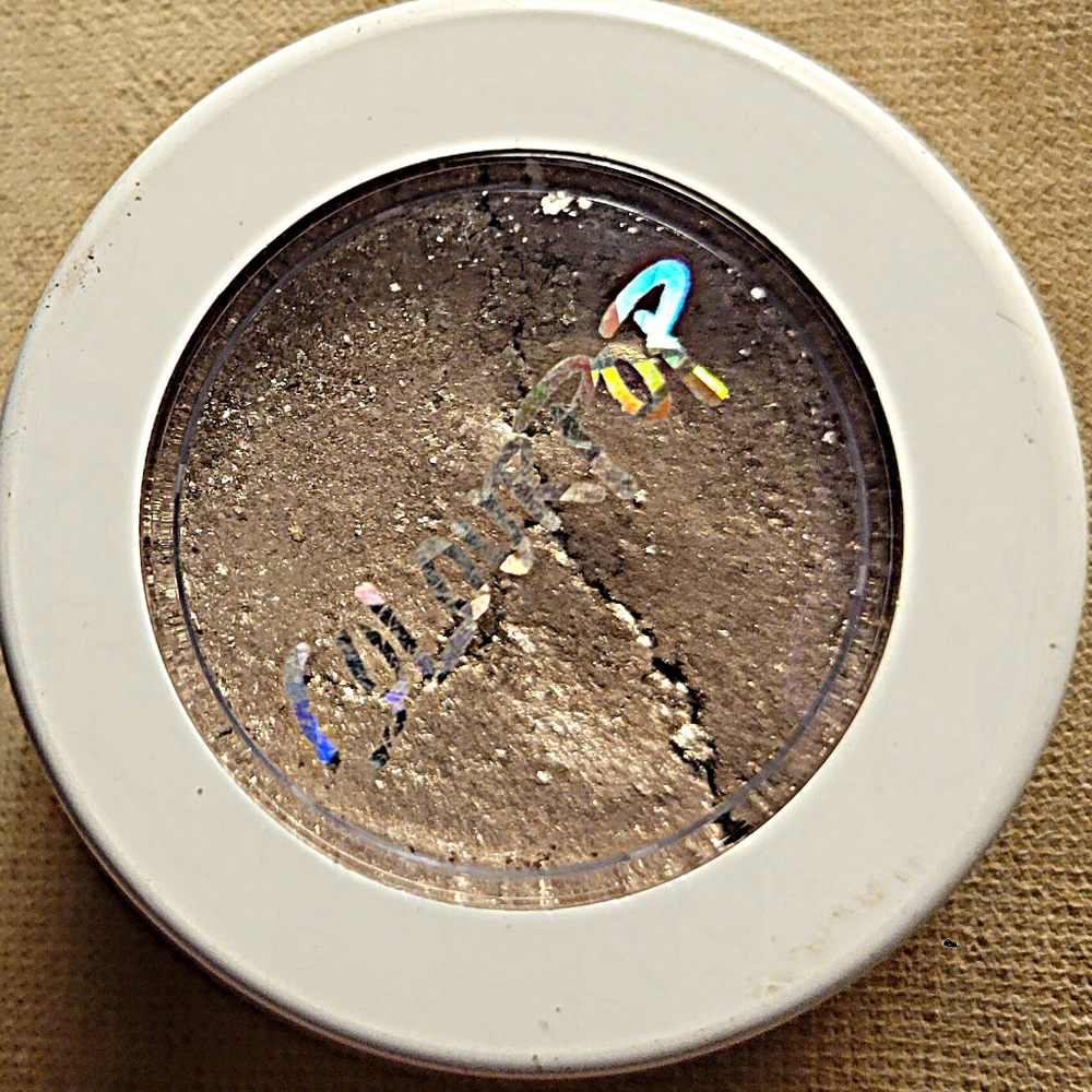 I <3 THIS Super Shock Shadow